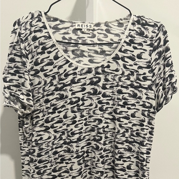 REISS. ( BUNDLE DEAL X2)
100% Cotton Crew Neck T-Shirt / 94% viscose 6% - Picture 3 of 4